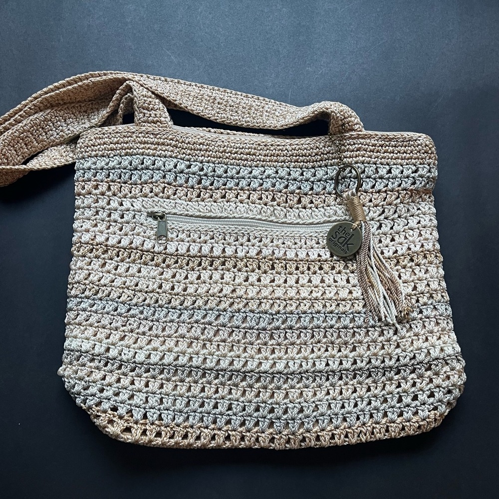 The Sak Stripe Riviera Crochet Tote tan gray LIKE NEW one small blemish bottom